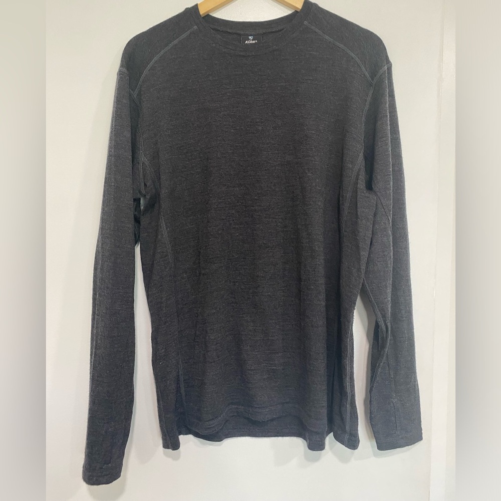 Kuhl Skar 100% merino wool long sleeve crew neck baselayer in charcoal gray